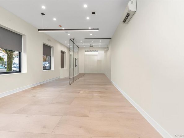 1527 149th Street, Whitestone NY 11357