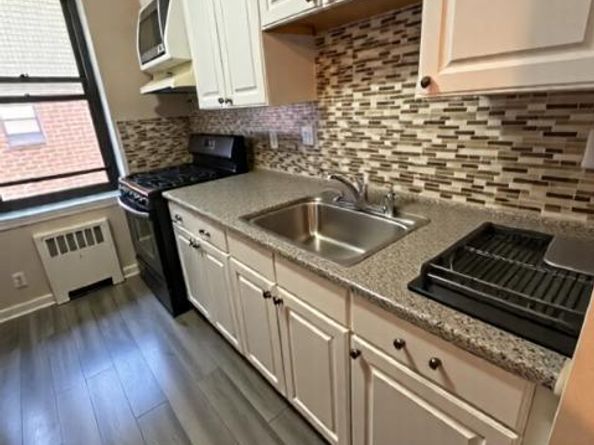 32-23 91st Street C502, East Elmhurst NY 11369