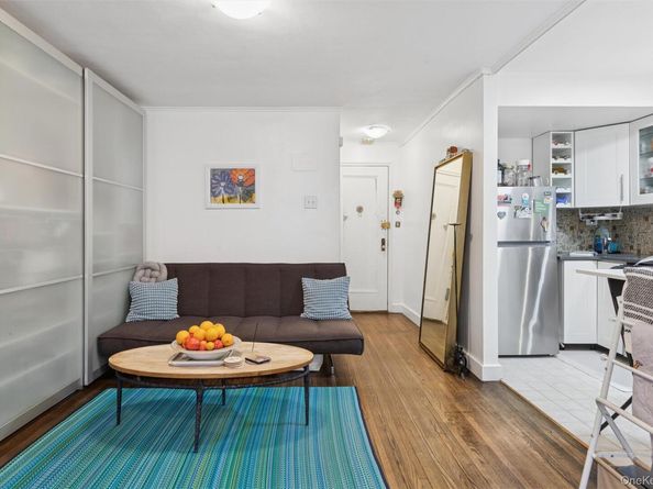 75-02 Austin Street 2C, Forest Hills NY 11375