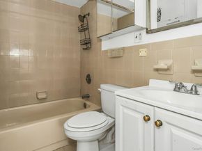 147-45 Barclay Avenue 5B, Flushing NY 11355