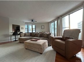 10 Cottage Place 2A, White Plains NY 10601