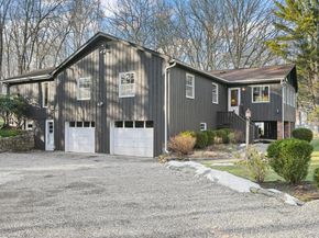 54 Lockwood Road, South Salem NY 10590