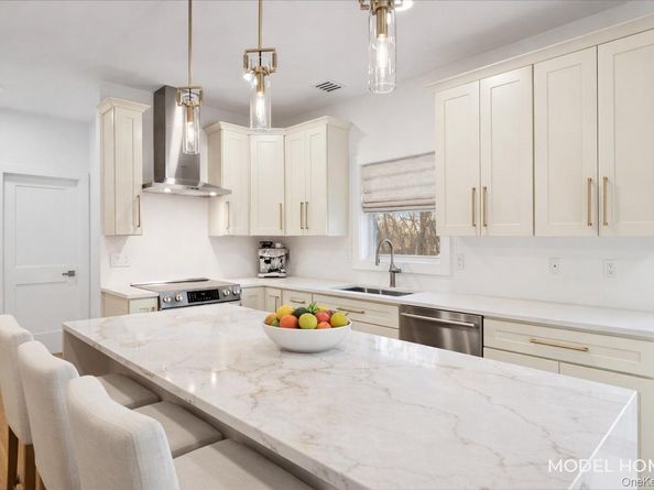 89 N South Street, Manorville NY 11949