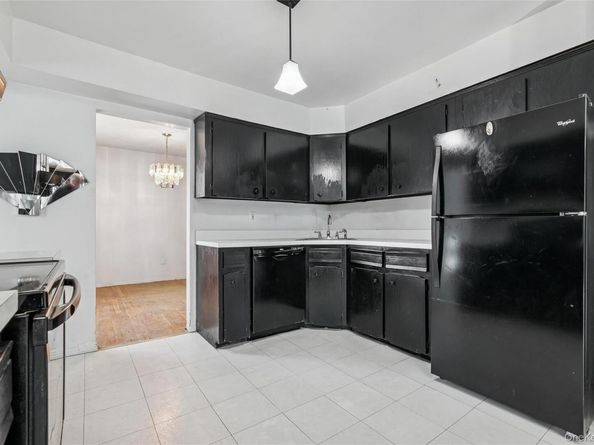 105 Loop Drive, Sayville NY 11782