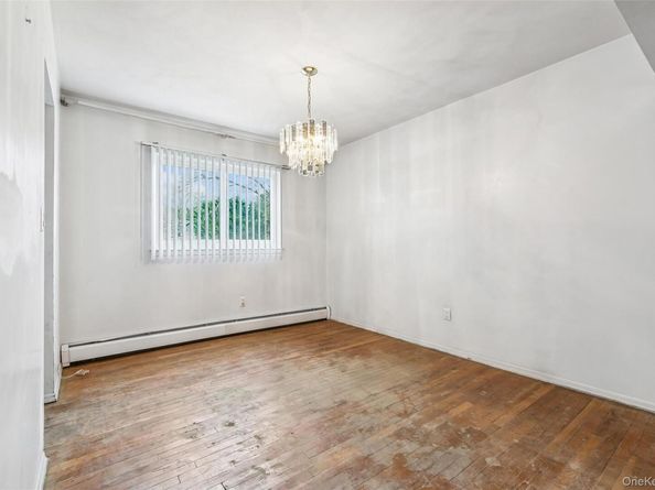 105 Loop Drive, Sayville NY 11782