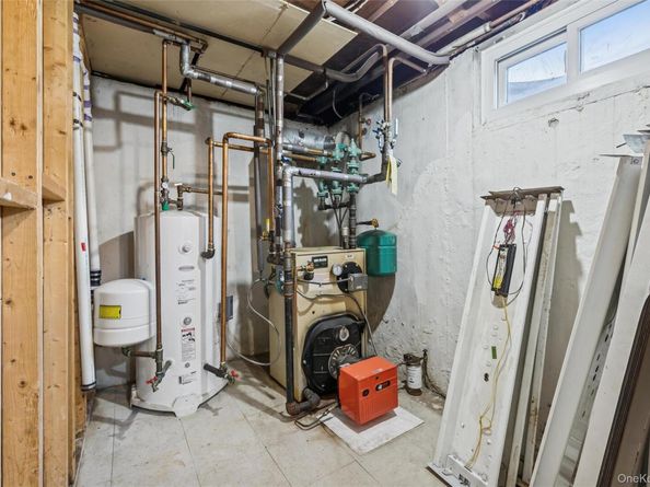 105 Loop Drive, Sayville NY 11782