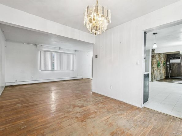 105 Loop Drive, Sayville NY 11782