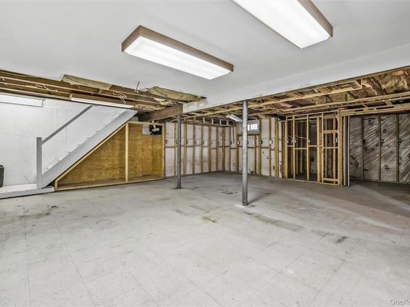 105 Loop Drive, Sayville NY 11782