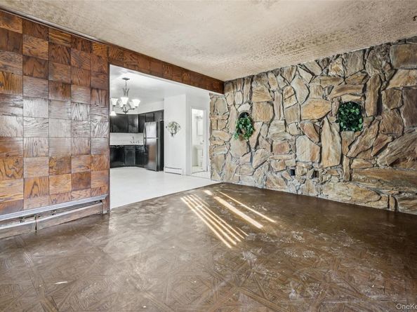 105 Loop Drive, Sayville NY 11782