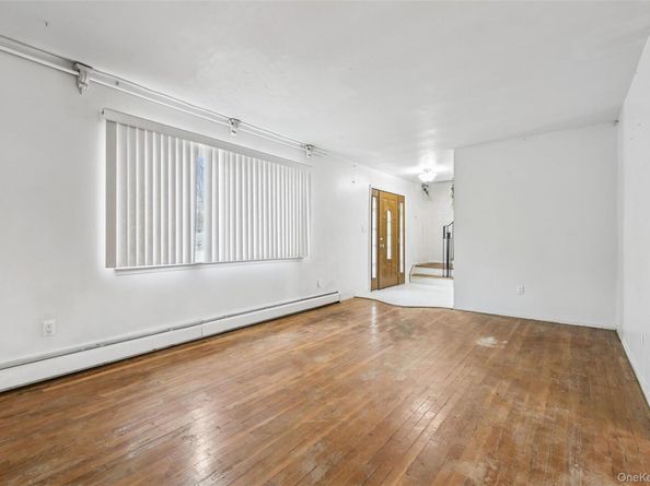 105 Loop Drive, Sayville NY 11782