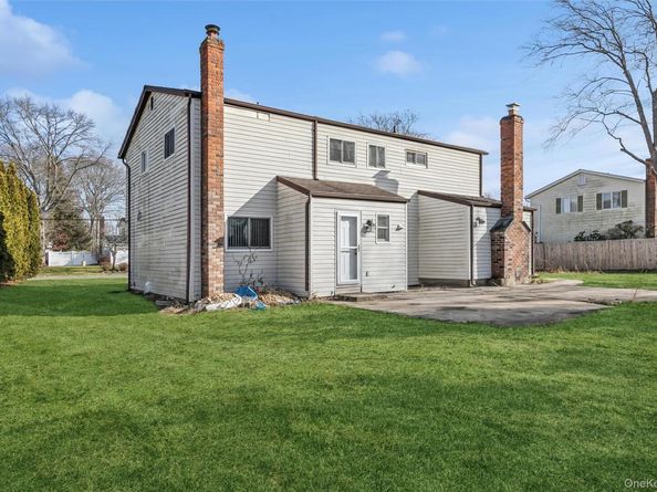 105 Loop Drive, Sayville NY 11782
