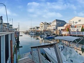 27 W 11th Road, Broad Channel NY 11693