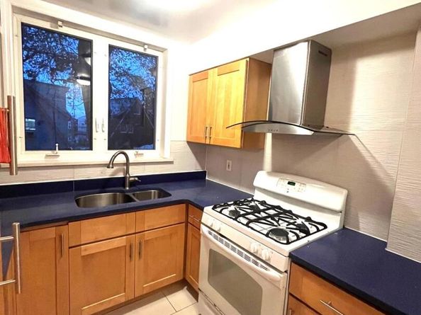 1945 Paulding Avenue, Bronx NY 10462