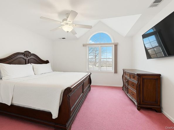 204A Broadway, Massapequa Park NY 11762