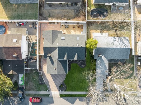 204A Broadway, Massapequa Park NY 11762