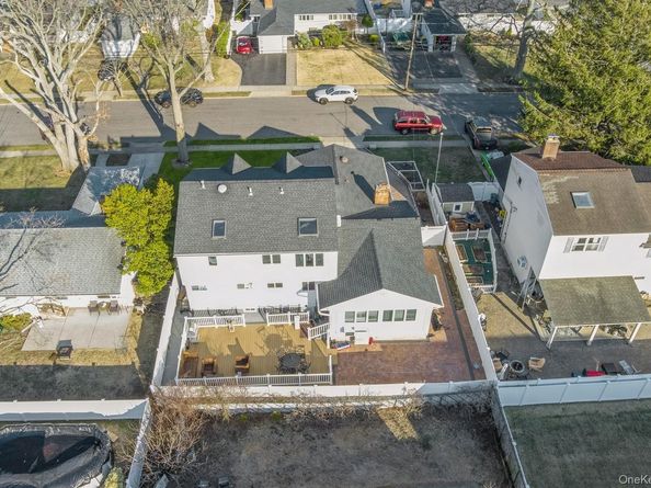 204A Broadway, Massapequa Park NY 11762