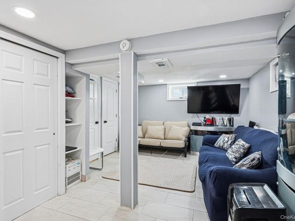 204A Broadway, Massapequa Park NY 11762