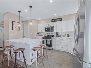 10514 Van Wyck Expressway, Richmond Hill S. NY 11419