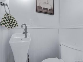 10514 Van Wyck Expressway, Richmond Hill S. NY 11419