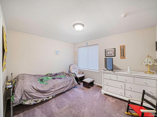 268 Brettonwoods Drive, Coram NY 11727