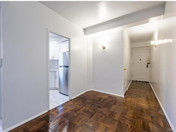 11 Metropolitan Oval 5F, Bronx NY 10462