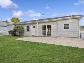 99 Village Circle W, Manorville NY 11949