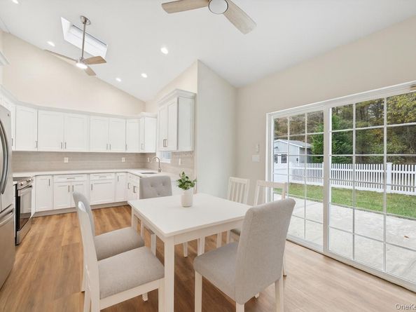 99 Village Circle W, Manorville NY 11949