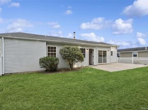 99 Village Circle W, Manorville NY 11949