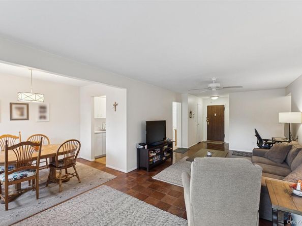 77 S Park Avenue B2, Rockville Centre NY 11570