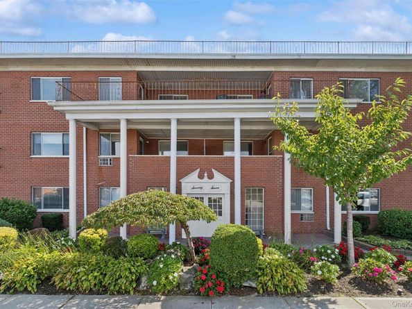 77 S Park Avenue B2, Rockville Centre NY 11570