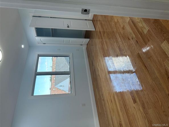 244 Andrews Road, Mineola NY 11501
