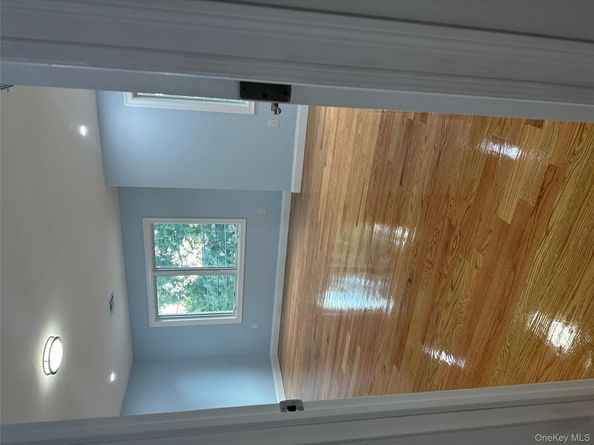 244 Andrews Road, Mineola NY 11501