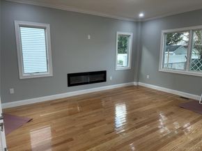 244 Andrews Road, Mineola NY 11501