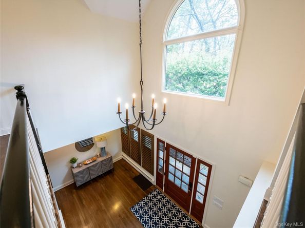 6 Arbutus Road, Greenlawn NY 11740