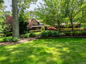 6 Arbutus Road, Greenlawn NY 11740
