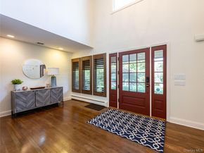 6 Arbutus Road, Greenlawn NY 11740