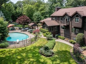 6 Arbutus Road, Greenlawn NY 11740