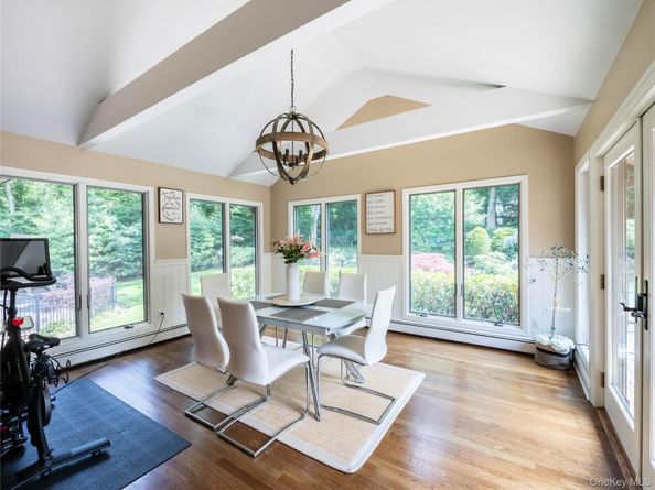 6 Arbutus Road, Greenlawn NY 11740
