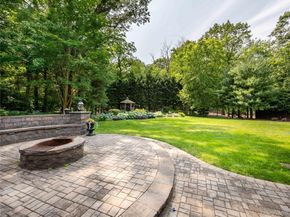 6 Arbutus Road, Greenlawn NY 11740