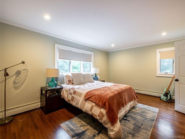 6 Arbutus Road, Greenlawn NY 11740