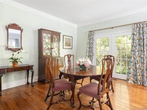 7 Rabbit Run, Glen Cove NY 11542