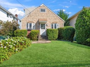24 Hickory Road, Port Washington NY 11050