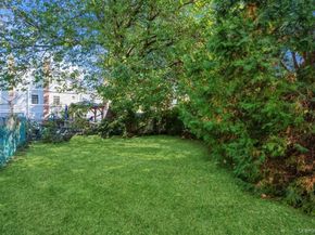 24 Hickory Road, Port Washington NY 11050