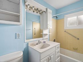 24 Hickory Road, Port Washington NY 11050