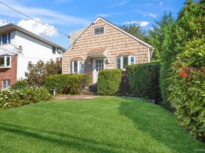 24 Hickory Road, Port Washington NY 11050