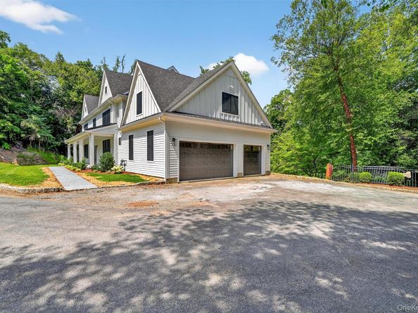 9 Flanders Lane, Cortlandt Manor NY 10567