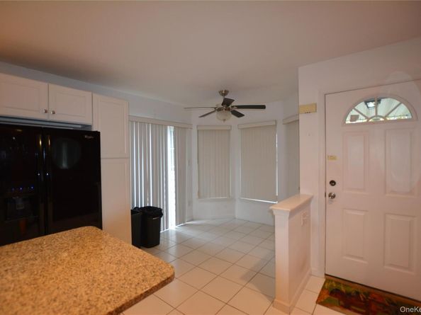1 Willow Court, Manorville NY 11949
