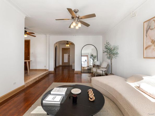 25-40 31st Avenue 6M, Astoria NY 11106