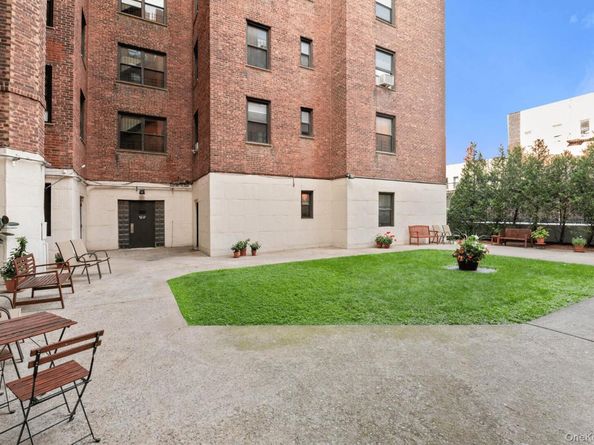 25-40 31st Avenue 6M, Astoria NY 11106