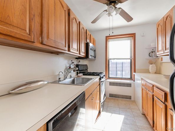 25-40 31st Avenue 6M, Astoria NY 11106